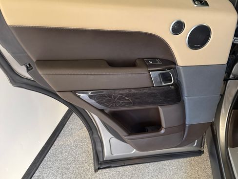 Used 2020 Land Rover Range Rover Sport Autobiography image 12
