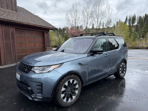 Used 2023 Land Rover Discovery HSE R-Dynamic AWD/4WD image 5