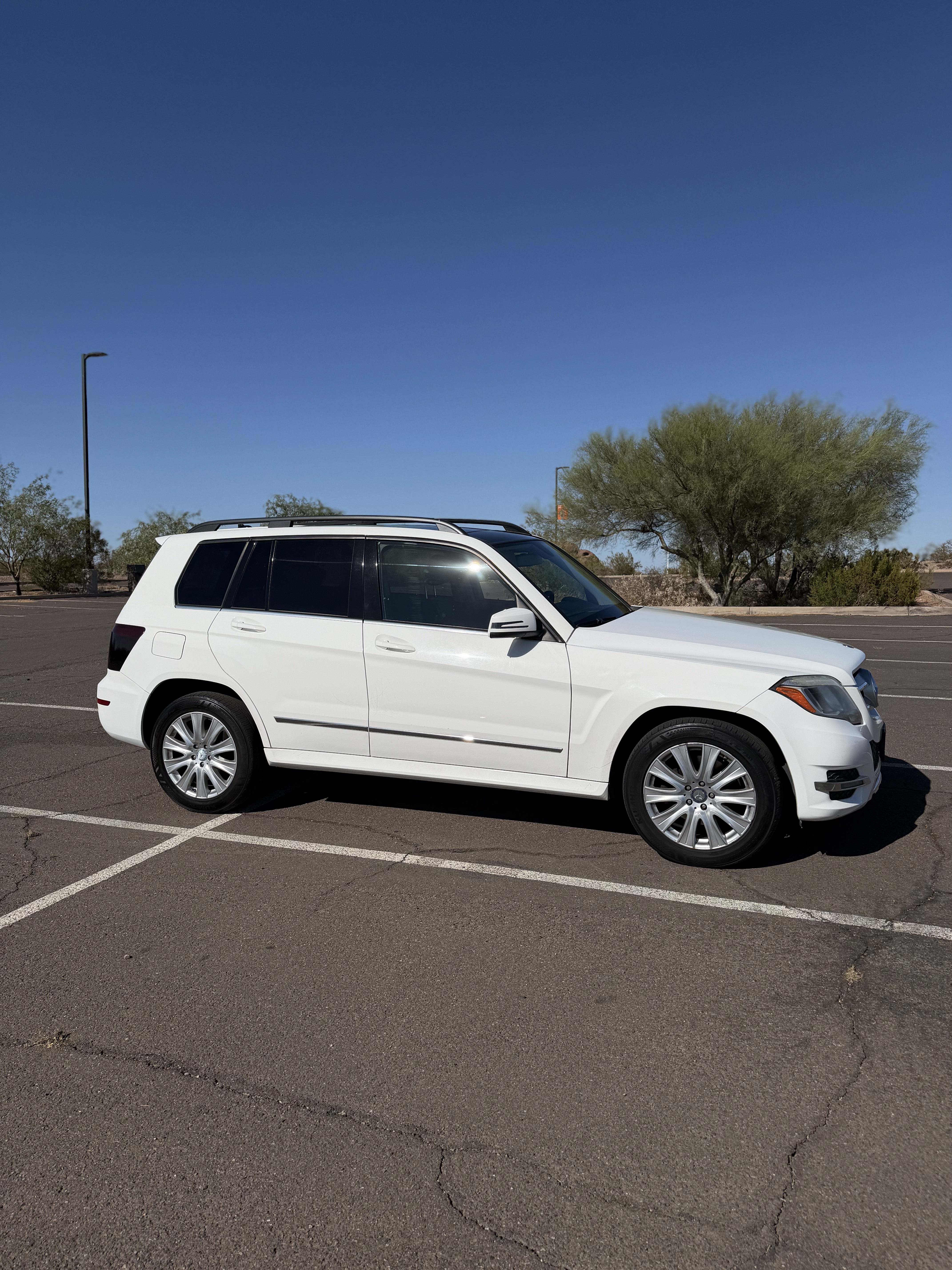 Used 2014 Mercedes-Benz GLK 350 2WD image 4