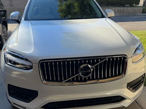 Used 2022 Volvo XC90 T5 Momentum w/ Protection Package Premier image 2