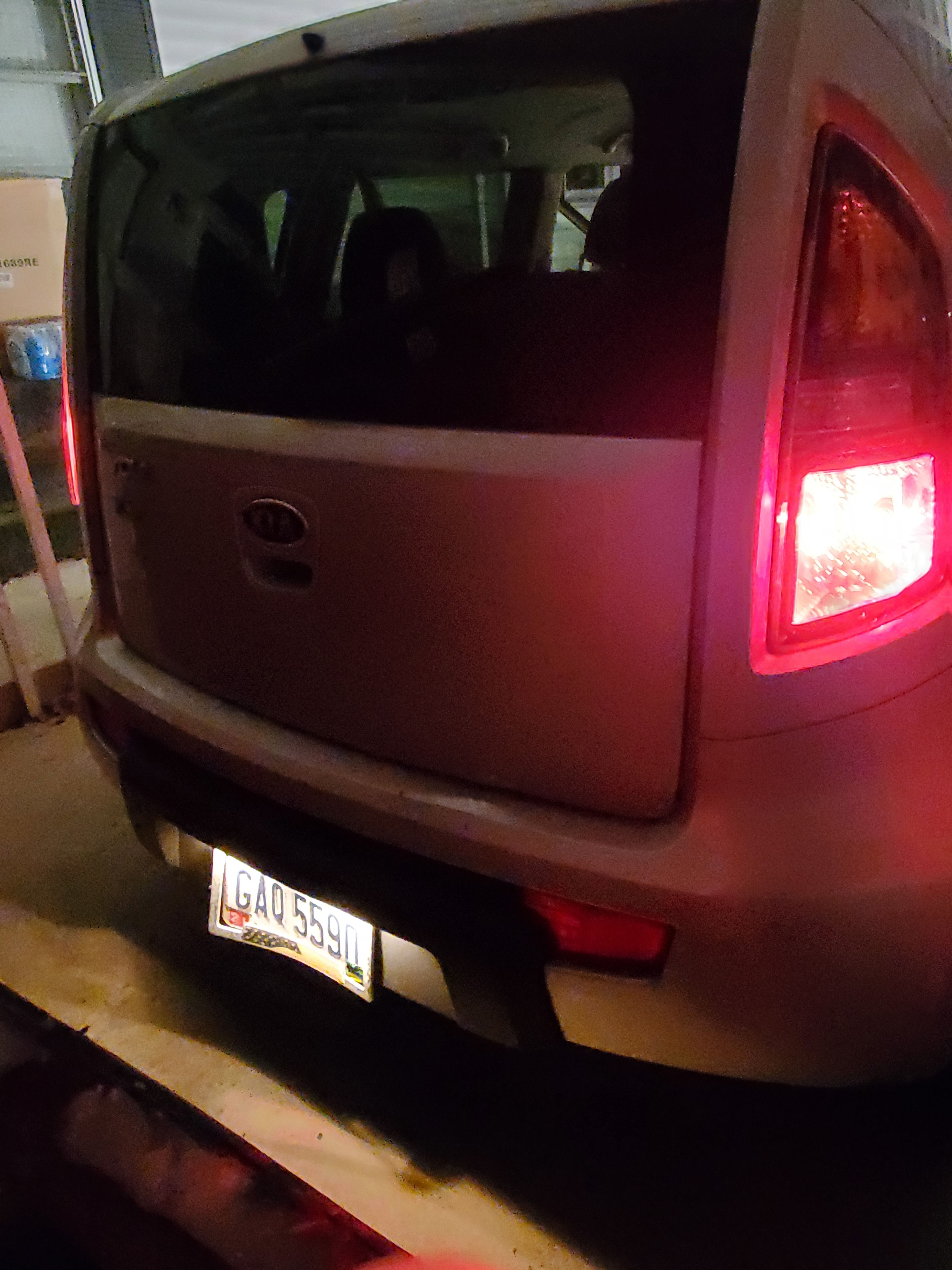 Used 2011 Kia Soul + FWD image 2