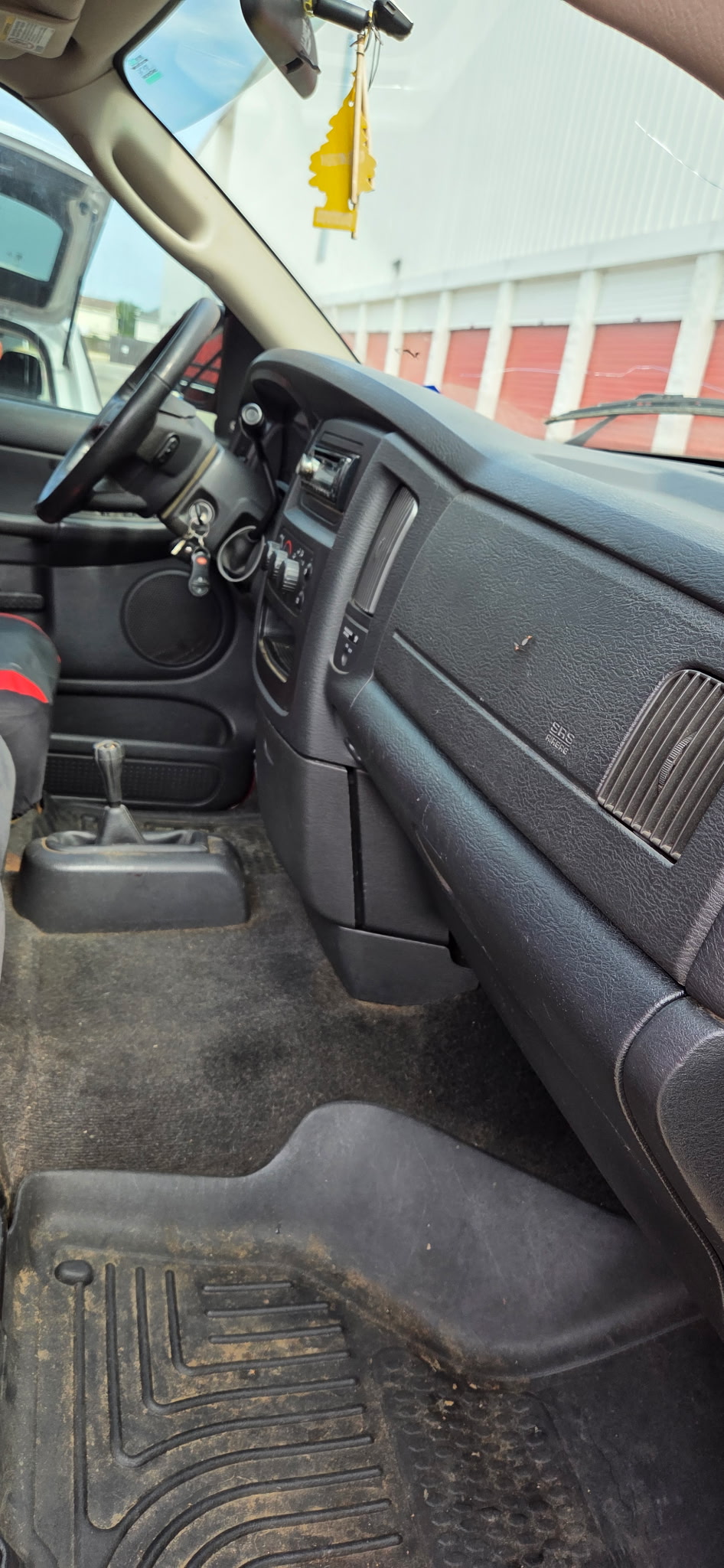 Used 2005 Dodge Ram 1500 Truck SLT w/ Sport Appearance Group AWD/4WD image 13