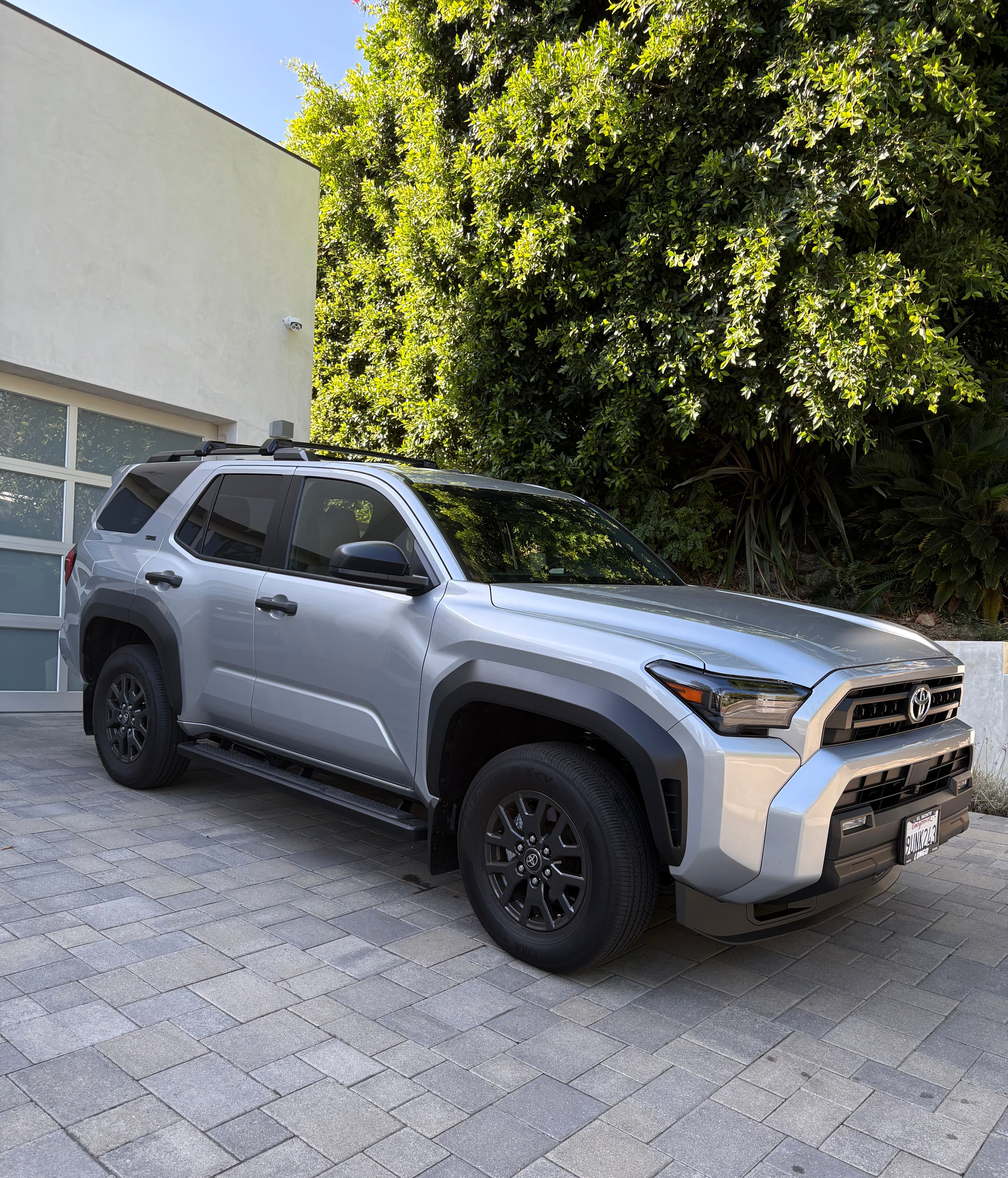 Used 2025 Toyota 4Runner SR5 AWD/4WD image 1