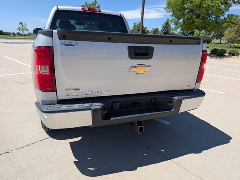 Used 2011 Chevrolet Silverado 1500 LT AWD/4WD image 10