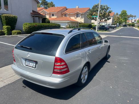 Used 2004 Mercedes-Benz C 240 Wagon image 4