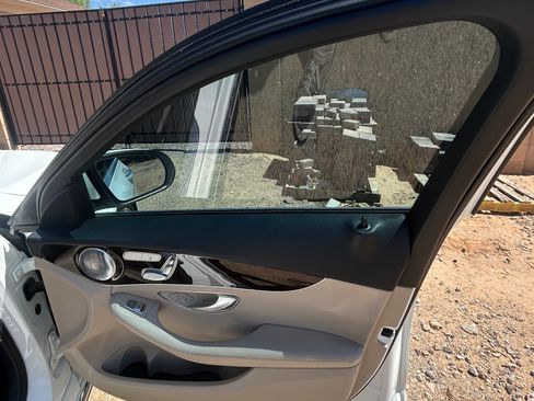 Used 2015 Mercedes-Benz C 300 Sedan image 24