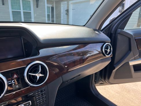 Used 2013 Mercedes-Benz GLK 250 BlueTEC 4MATIC image 27