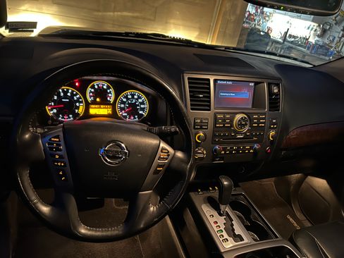 Used 2013 Nissan Armada Platinum image 9