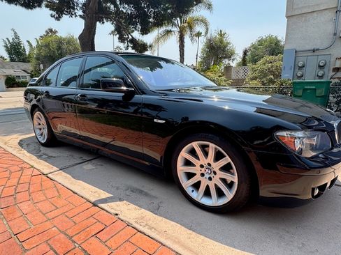 Used 2006 BMW 750i image 7