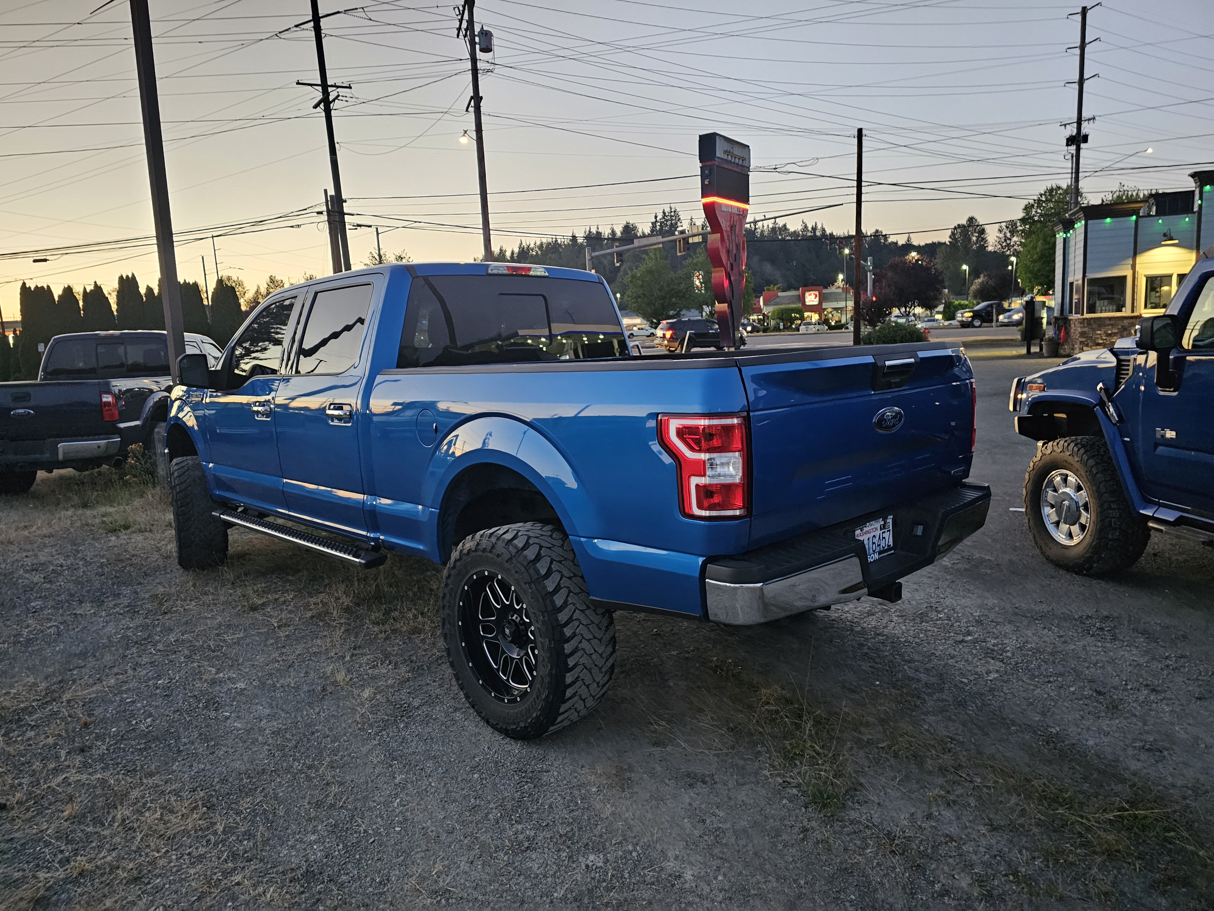 Used 2019 Ford F150 XLT w/ Equipment Group 302A Luxury AWD/4WD image 14