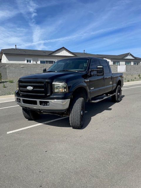 Used 2006 Ford F250 Lariat AWD/4WD image 2