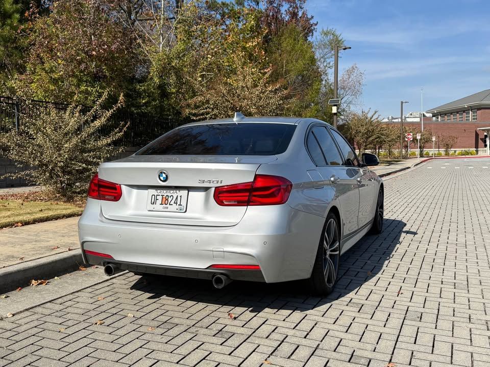 Used 2017 BMW 340i Sedan RWD image 10