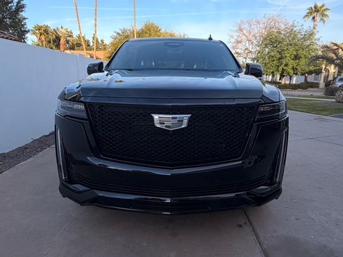 Used 2023 Cadillac Escalade Sport w/ LPO, ONYX Package image 30