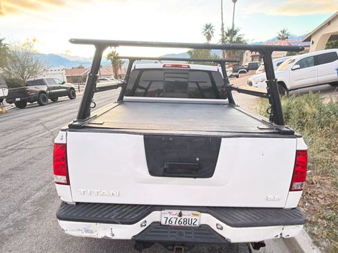 Used 2004 Nissan Titan XE w/ (PRF) Preferred Pkg image 3