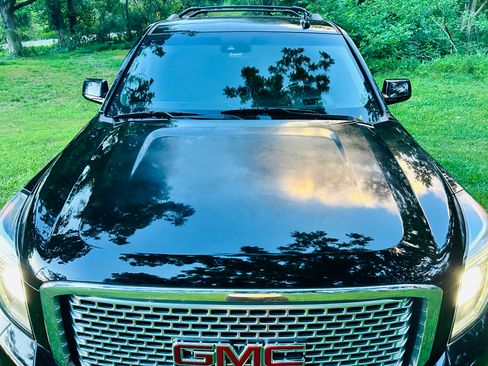 Used 2016 GMC Yukon Denali w/ Open Road Package AWD/4WD image 15