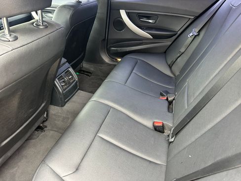 Used 2017 BMW 320i Sedan image 2