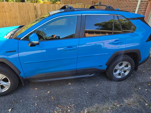 Used 2021 Toyota RAV4 LE w/ Protection Package (TMS) image 2