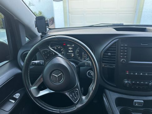 Used 2019 Mercedes-Benz Metris Passenger image 26