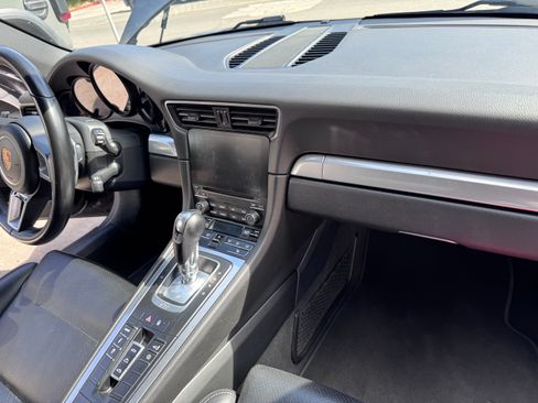 Used 2017 Porsche 911 Carrera image 11
