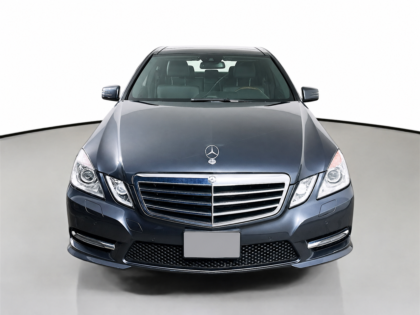 Used 2013 Mercedes-Benz E 350 4MATIC Sedan image 2
