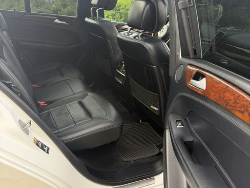 Used 2018 Mercedes-Benz GLE 550e 4MATIC image 14