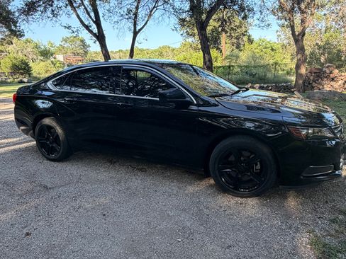 Used 2018 Chevrolet Impala LS FWD image 1