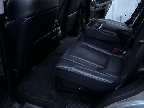 Used 2016 Lexus LX 570 4WD w/ Luxury Package image 22