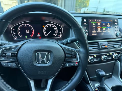 Used 2018 Honda Accord EX-L image 18