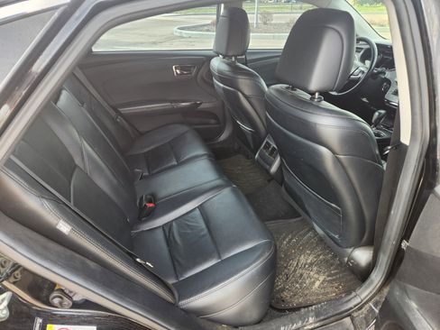 Used 2016 Toyota Avalon XLE image 15