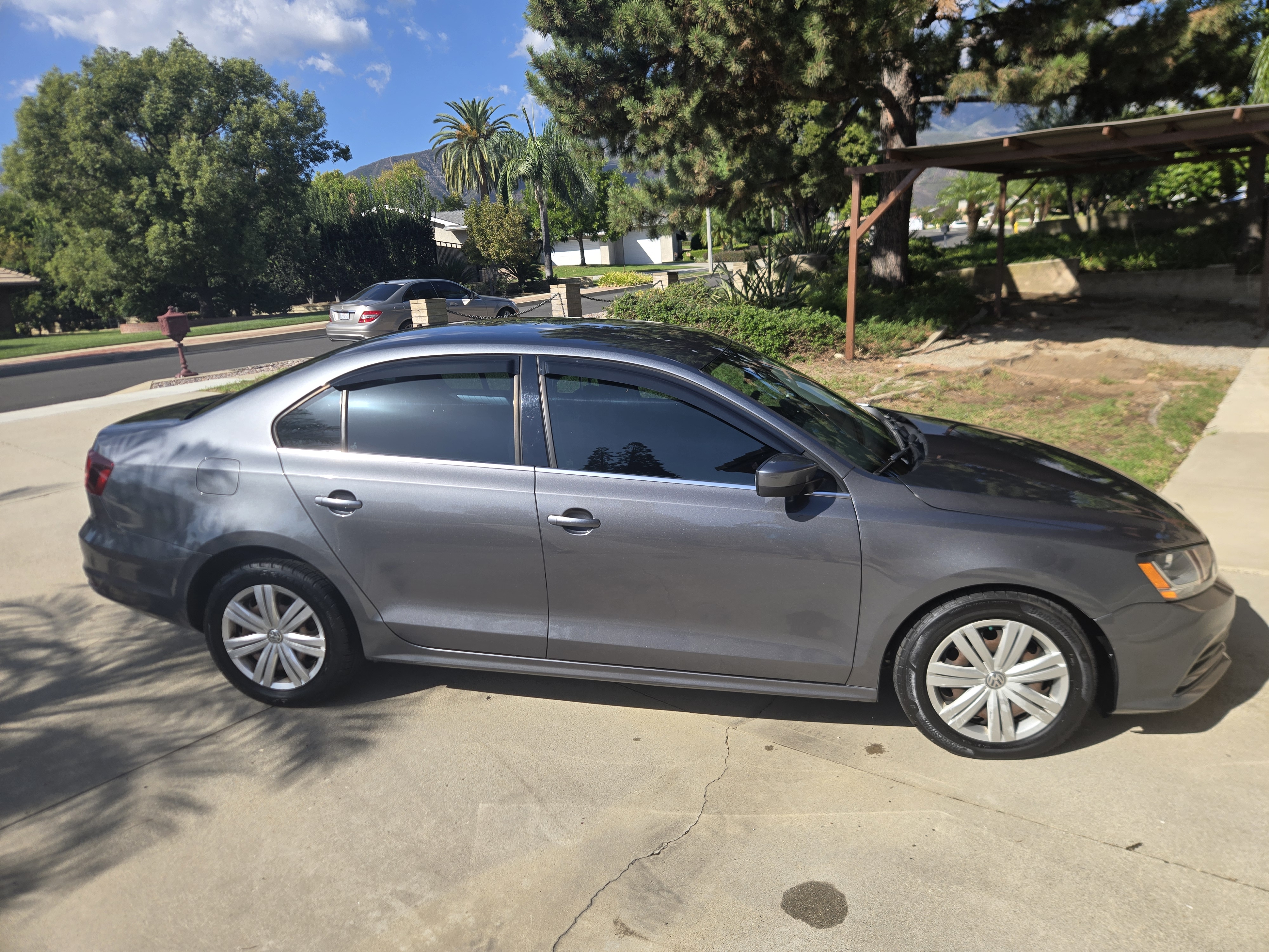 Used 2017 Volkswagen Jetta S FWD image 4