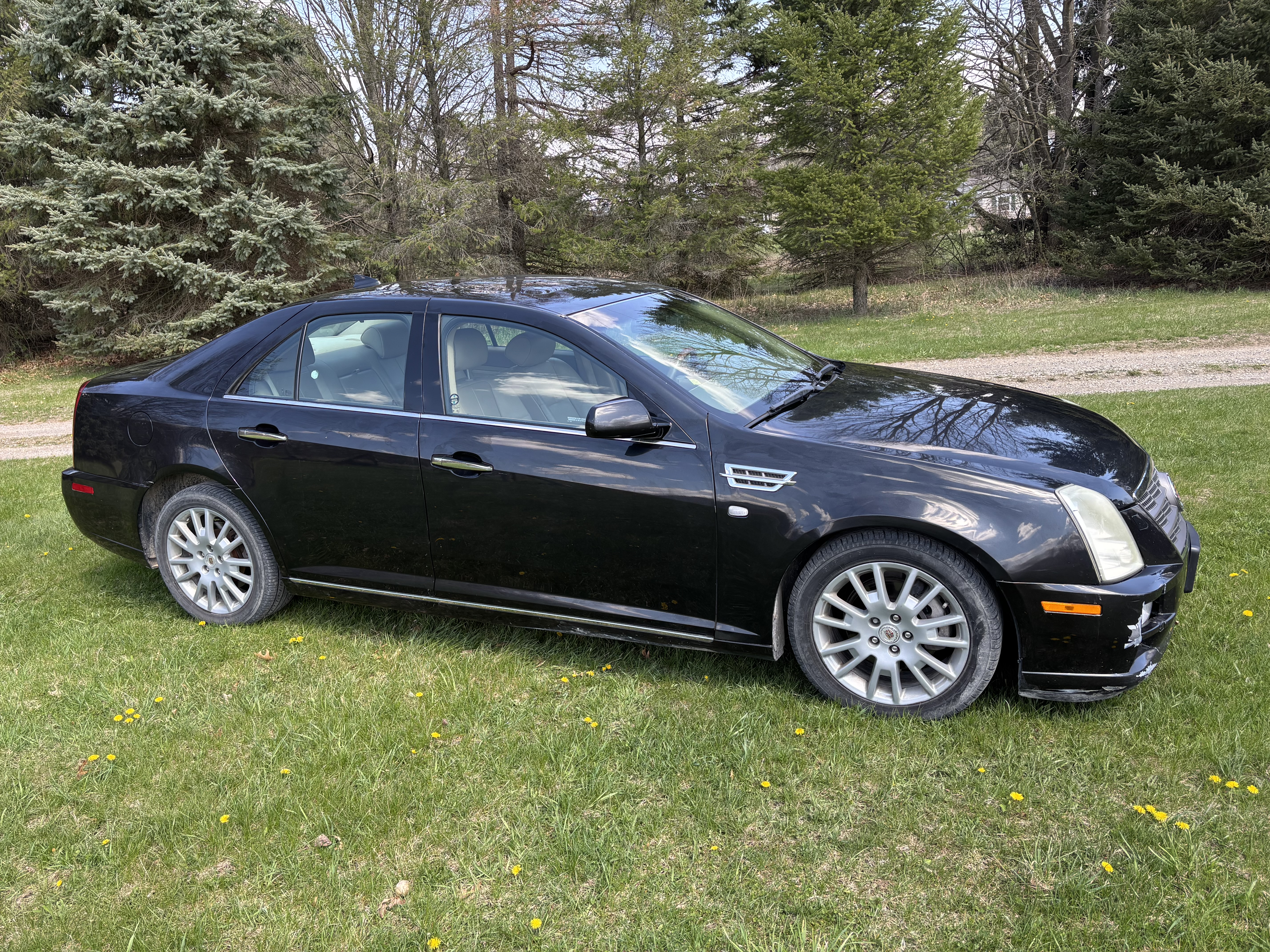 Used 2011 Cadillac STS image 5