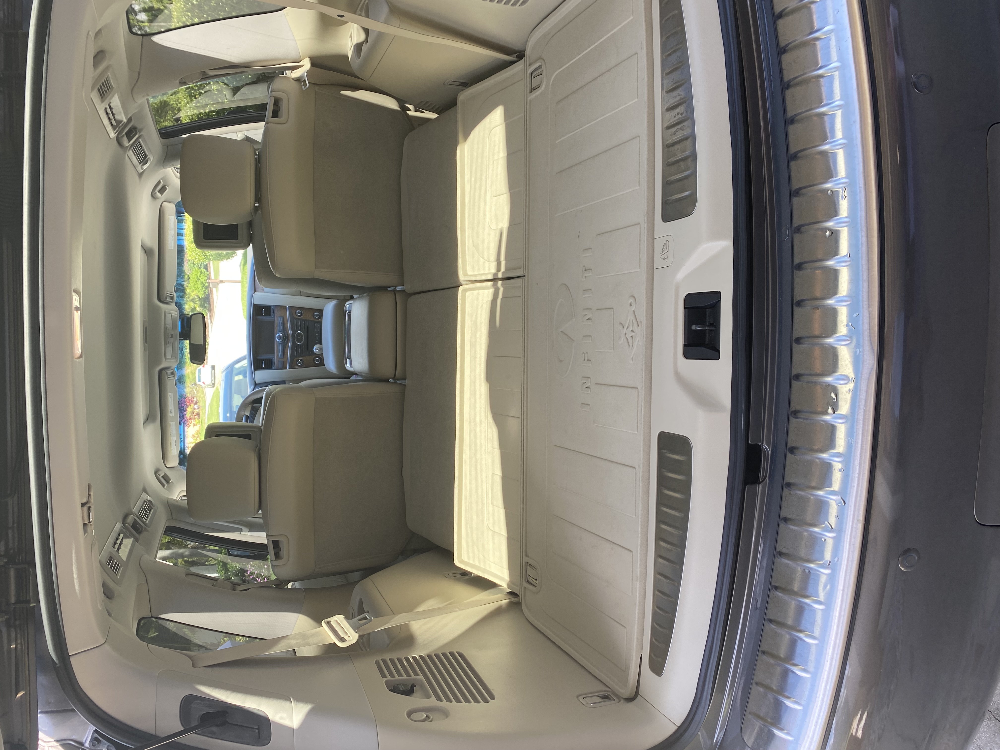 Used 2014 INFINITI QX80 4WD w/ Theater Package image 11