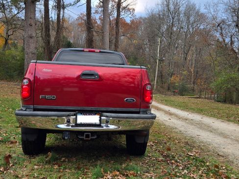 Used 2003 Ford F150 XLT image 9