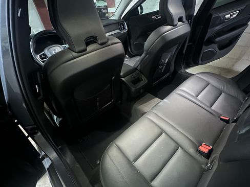Used 2021 Volvo V60 T5 Cross Country w/ Climate Package image 13