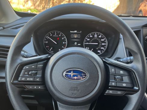 Used 2024 Subaru Crosstrek 2.0i Premium image 6