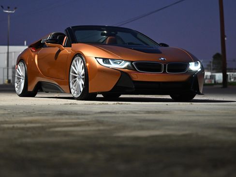 Used 2019 BMW i8 Roadster 2D image 9
