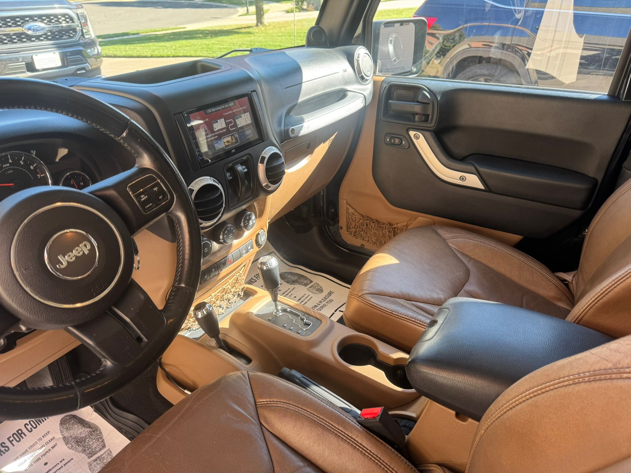 Used 2013 Jeep Wrangler Sahara w/ Connectivity Group AWD/4WD image 13