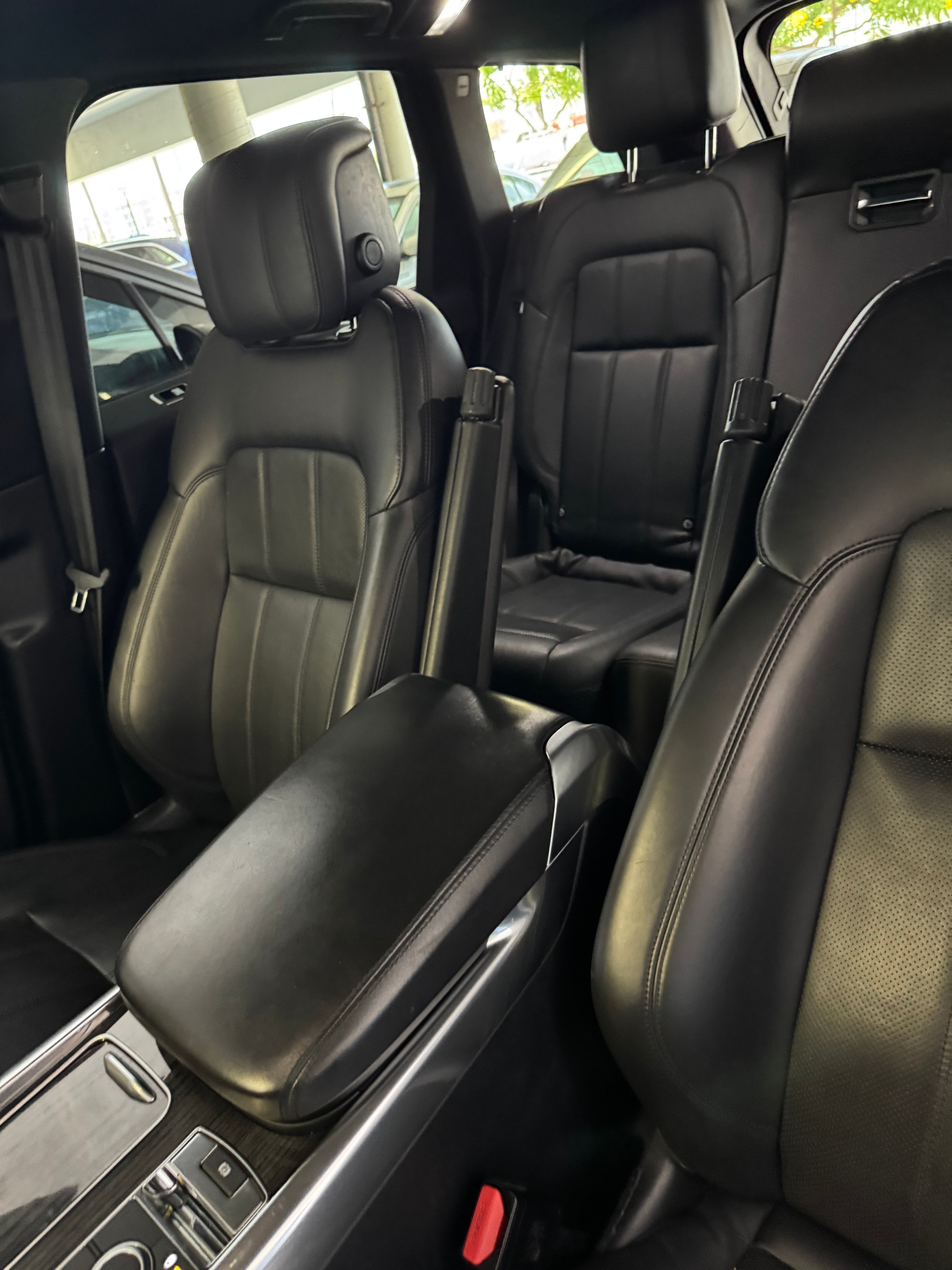 Used 2018 Land Rover Range Rover Sport HSE AWD/4WD image 19