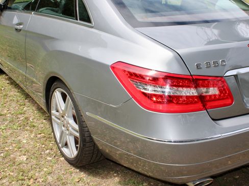 Used 2010 Mercedes-Benz E 350 Coupe image 5