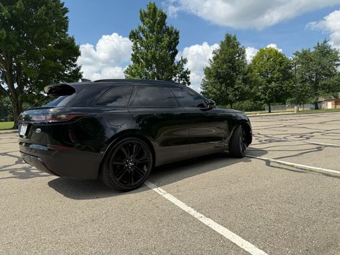 Used 2019 Land Rover Range Rover Velar S AWD/4WD image 16