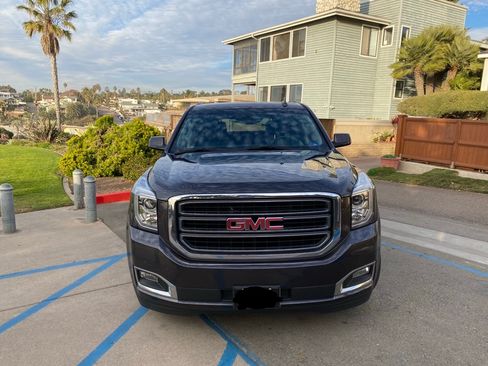 Used 2018 GMC Yukon SLT image 7