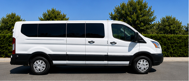 Used 2019 Ford Transit 350 XLT RWD image 1
