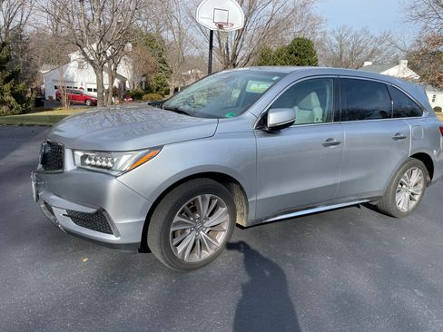 Used 2018 Acura MDX SH-AWD w/Technology Pkg Sport image 1