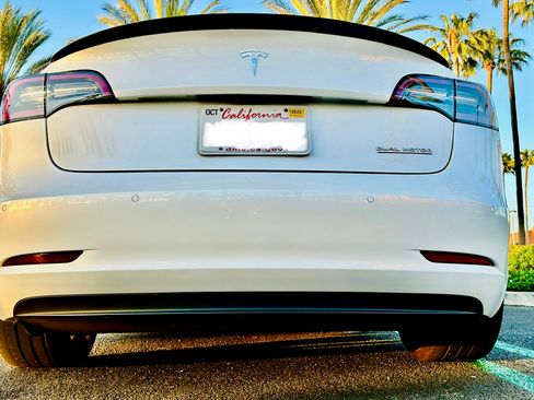 Used 2021 Tesla Model 3 Performance image 5