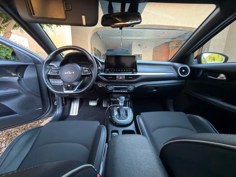 Used 2023 Kia Forte GT-Line w/ GT-Line Premium Package image 12