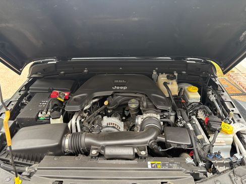 Used 2019 Jeep Wrangler Unlimited Rubicon AWD/4WD image 10
