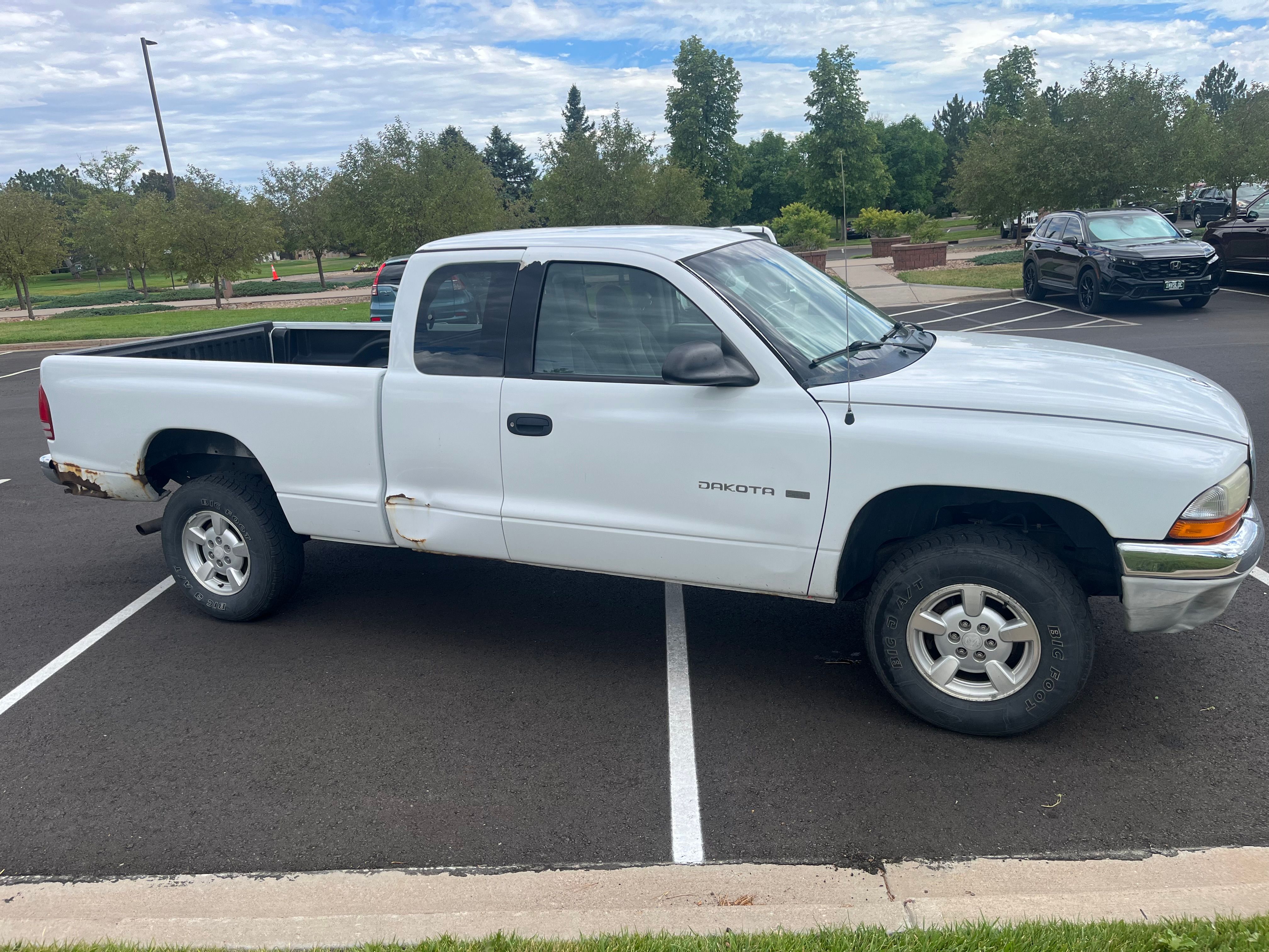 Used 2001 Dodge Dakota 4x4 Club Cab image 1