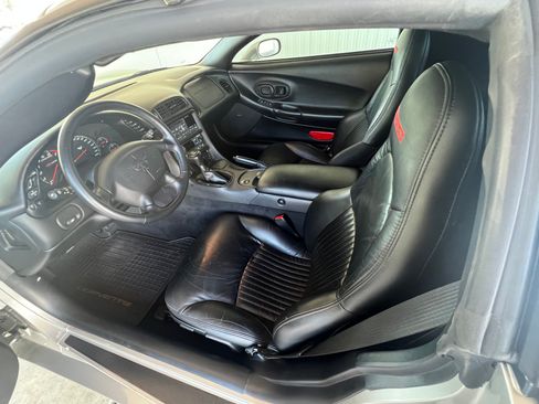 Used 2004 Chevrolet Corvette Z06 w/ Memory Package RWD image 18