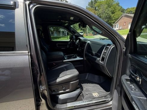 Used 2016 RAM 1500 Limited AWD/4WD image 11