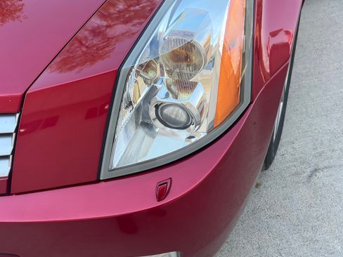 Used 2005 Cadillac XLR image 18